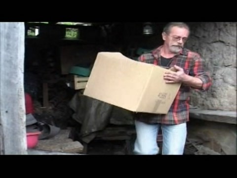 video fabrication d'un manche de couteau en corne